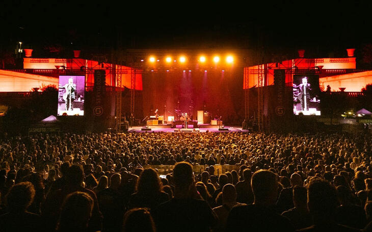 El Iberia Festival vuelve a reunir en Benidorm a leyendas del rock nacional con dos citas en 2026